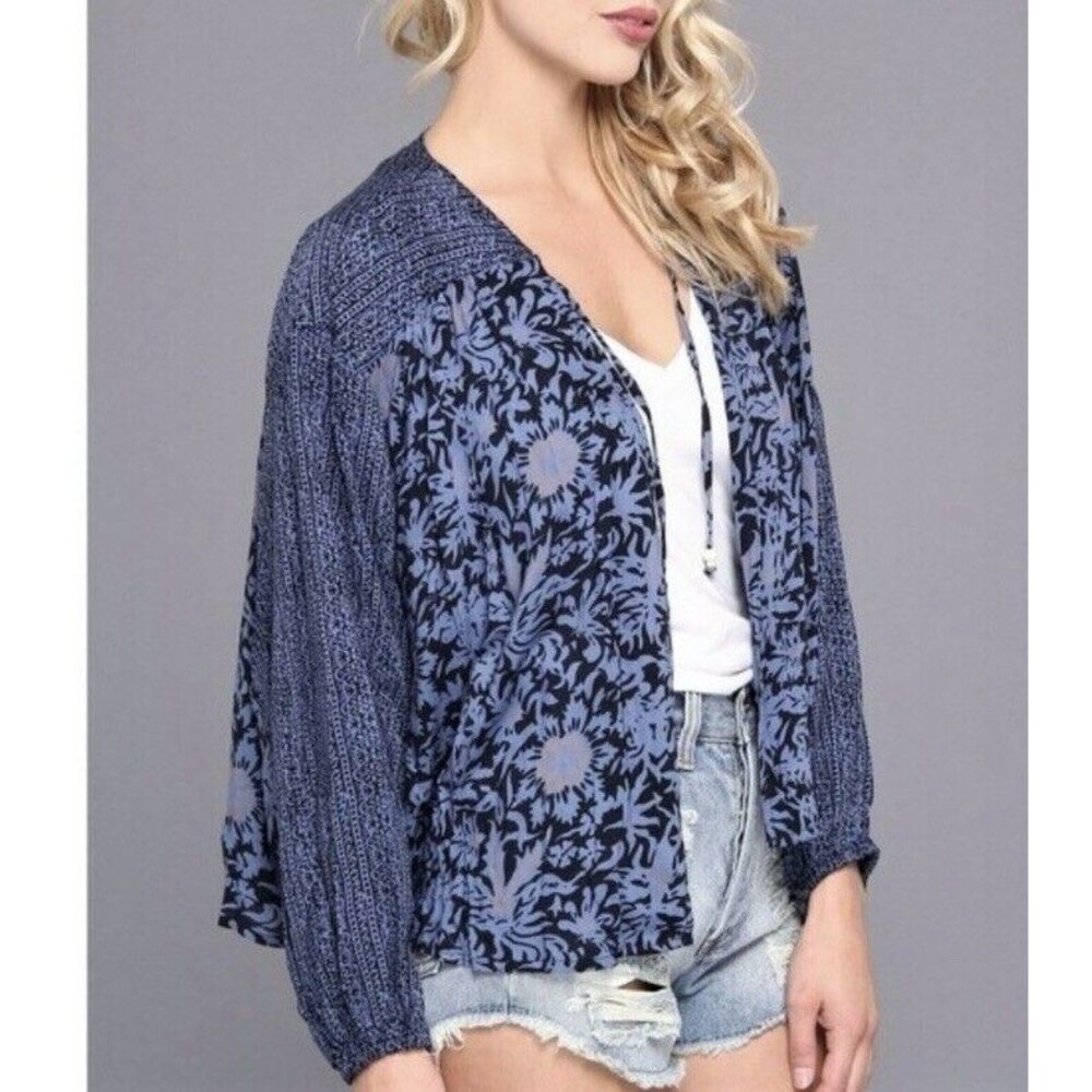 F. Free People Kimono Top M Multicolor Blouse Long Sleeve V Neck Tie